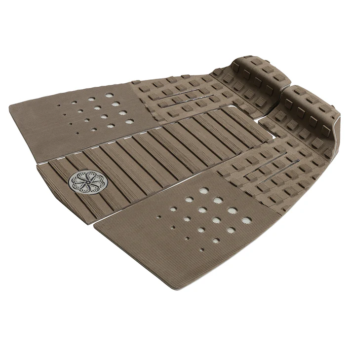 Octopus Dion Agius IV Tail Traction Pad Earth/Cream