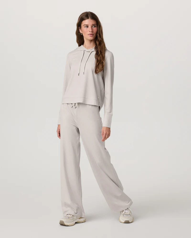 HALO ESSENTIAL HOODIE