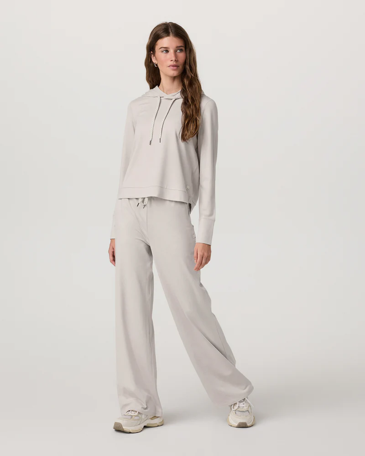 HALO ESSENTIAL HOODIE